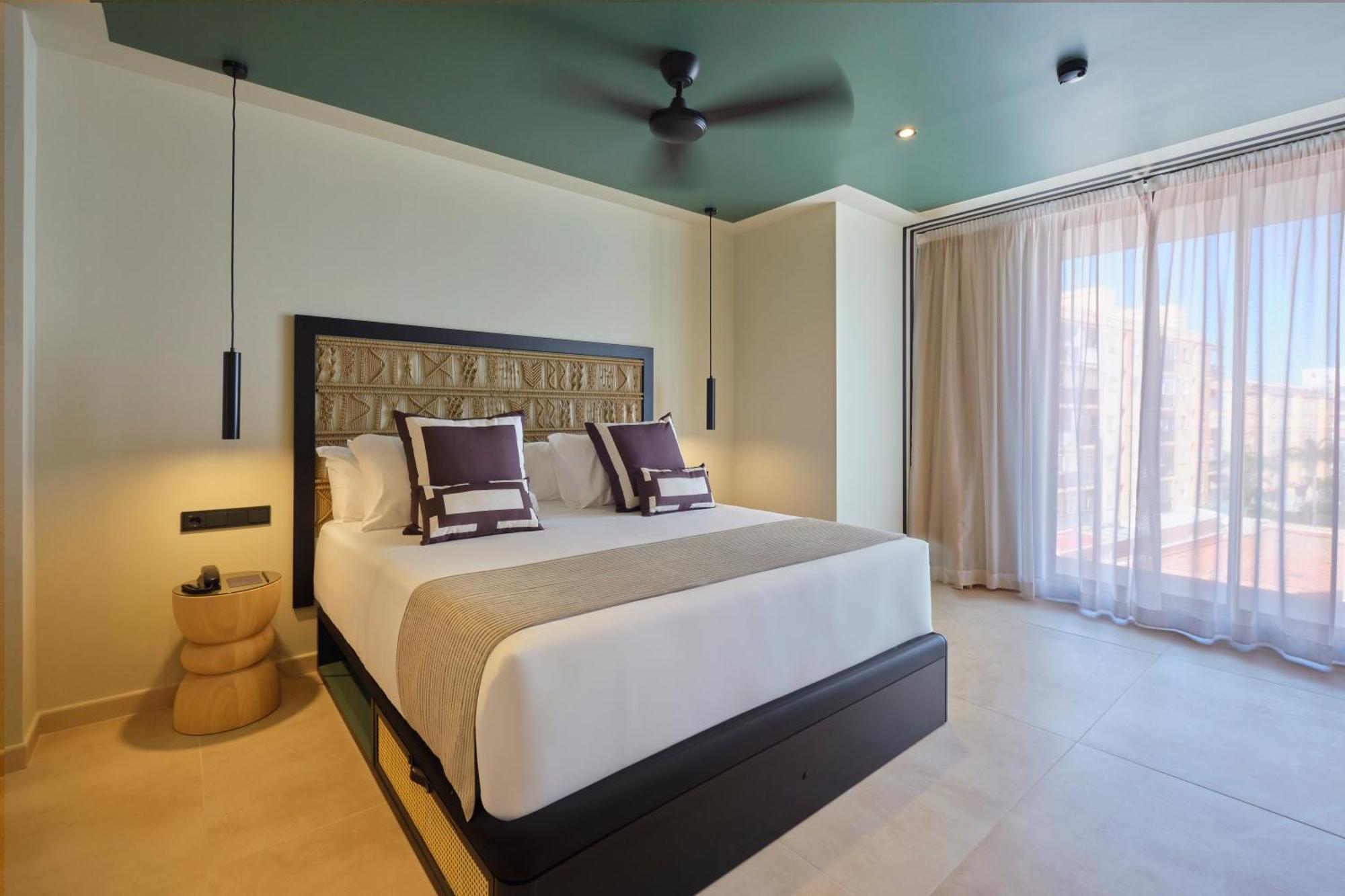 Estimar Marina Farnals Hotel 4*